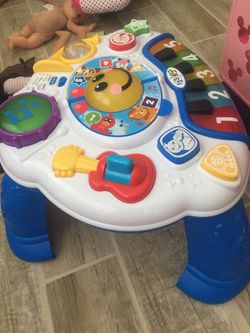 So baby can learn to stand New and works