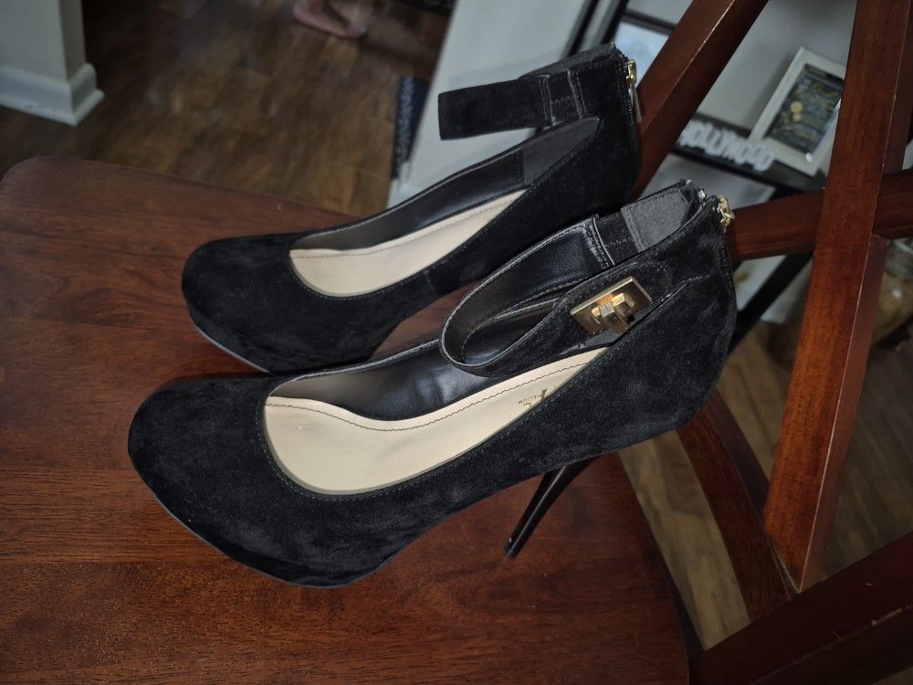Brand New Women's Size 10 Heels 