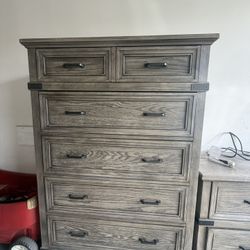 Tall Dresser/ 2 Nightstands 