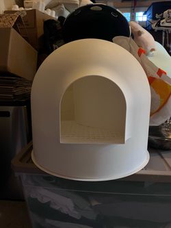 PIDAN cat igloo litter box