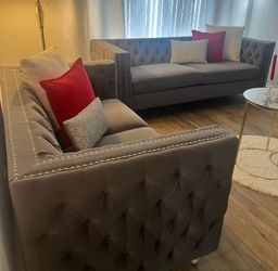 Gray Velvet Tufted Sofa Set – 2 Pieces