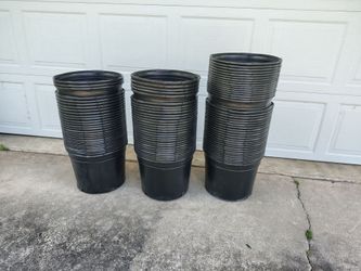 Brand new 7-gallon planters