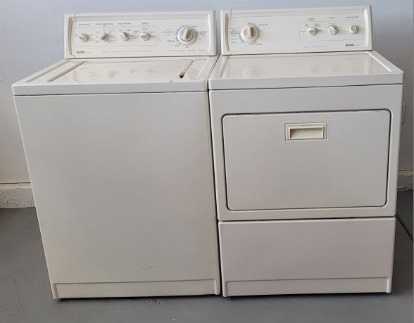 Kenmore Washer Machine And Gas Dryer Matching Set 