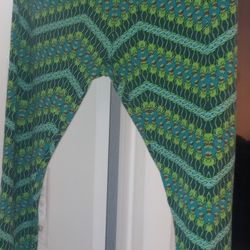 LulaRoe Kermit Leggings 