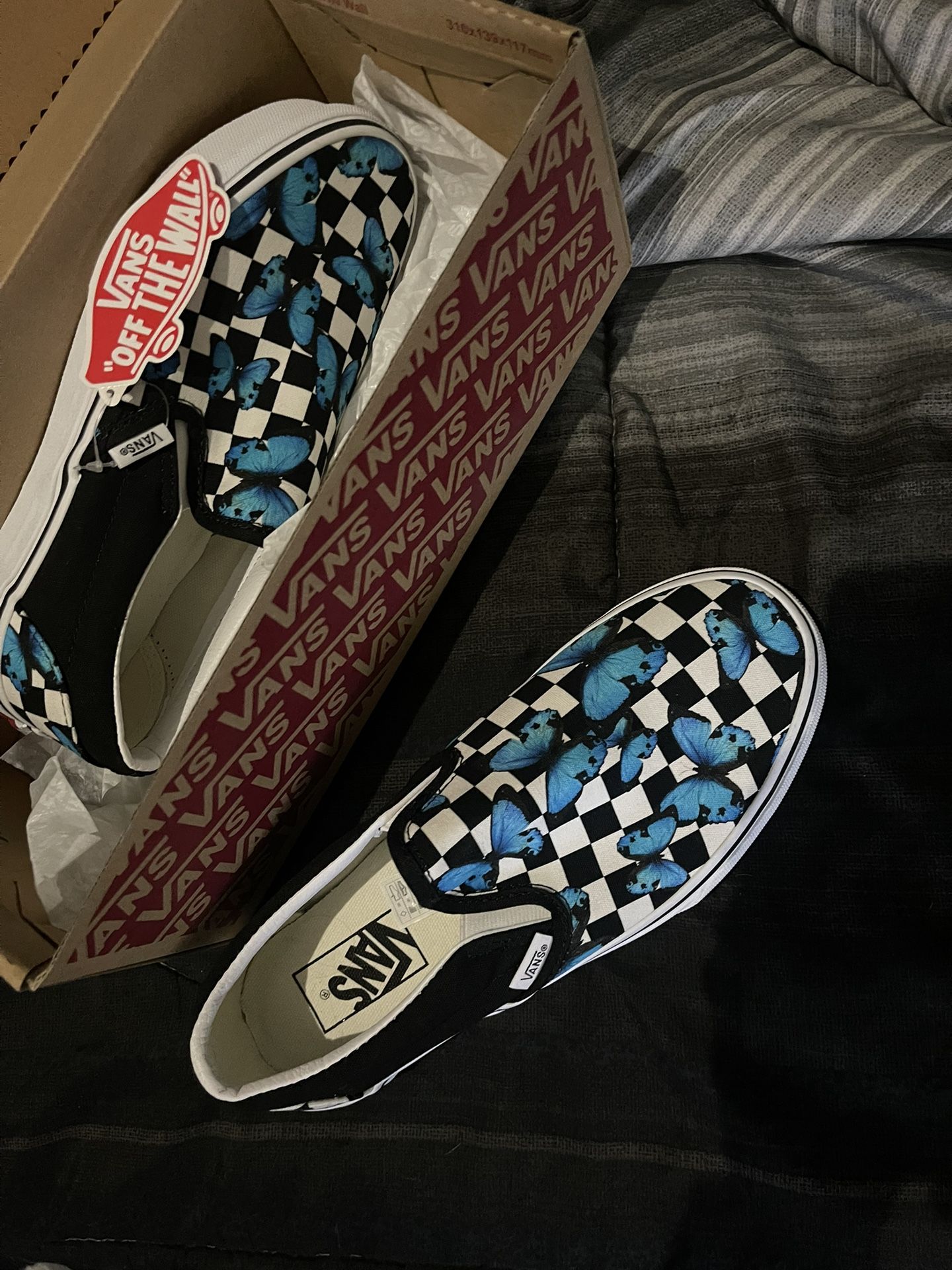 Butterfly Vans 