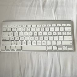 A1314 Apple Keyboard
