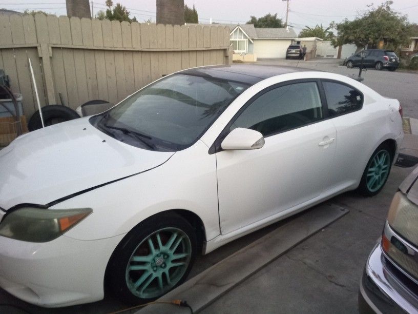 2005 Scion tC