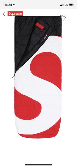 Supreme The North Face Sleeping Bag Red