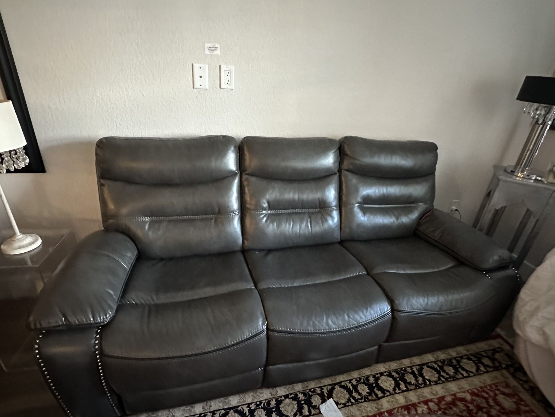 Couch / Sofa