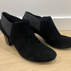 Vaneli Jonele Suede Black Block Heel Bootie Size 10, Worn a Couple Times, Comfy