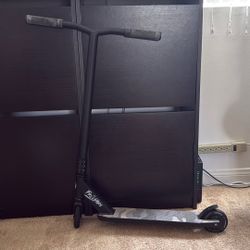 FREEDARE Pro Scooter Stunt Scooter Complete Trick Scooter for Kids 8 Years and Up, Teens, Adults, Boys and Girls Freestyle Street Scooter for Intermed