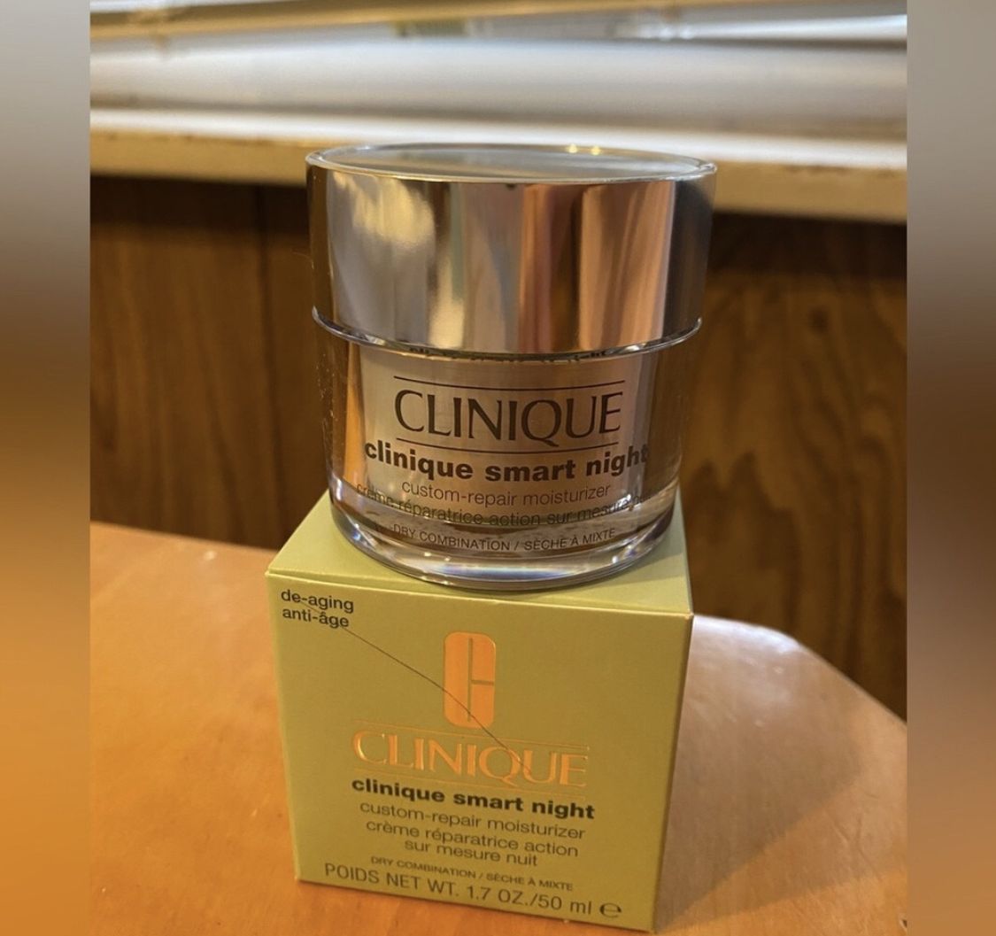 New Clinique Smart Night Custom Repair Moisturizer New