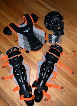 Mizuno Catchers Gear Set
