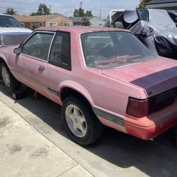 1990 Ford Mustang