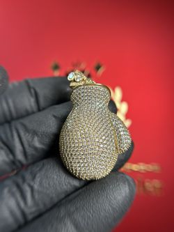10K GOLD CZ BOXING GLOVE 