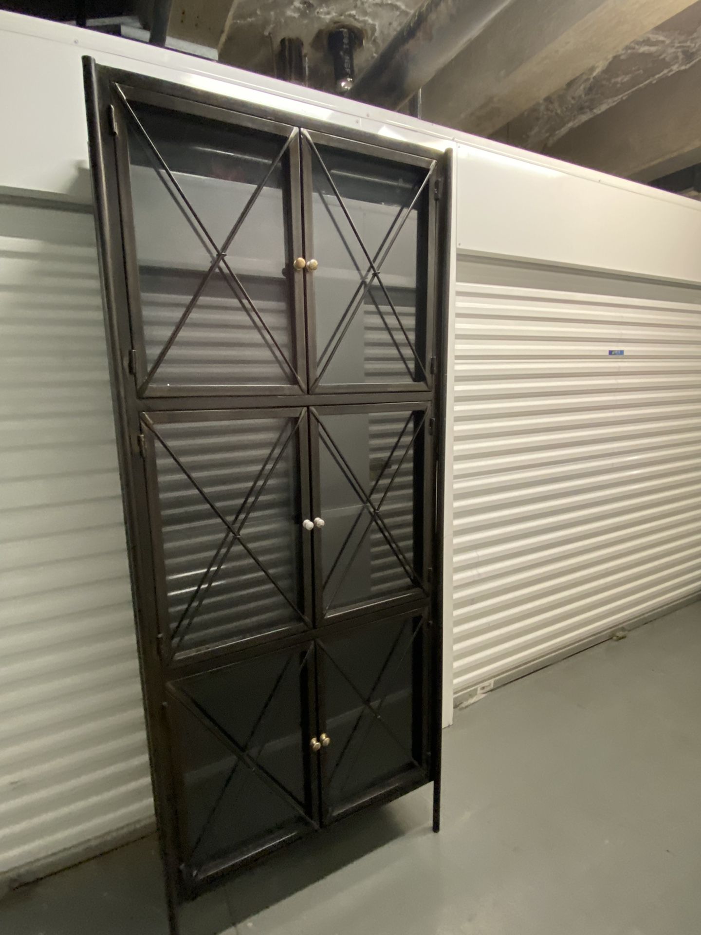 Pulaski Everett 6 shelf Display Cabinet In Black