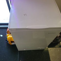 Freezer, Airfryer, Microwave