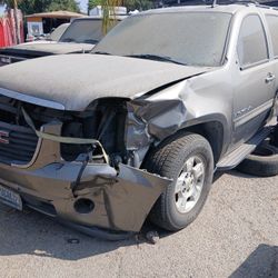 2008 GMC YUCON XL FOR PARTS