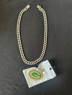 Green Bay Packers 24 inch Cuban Link Necklace