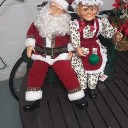 Animated Mr And Mrs Claus
