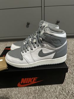 Nike Air Jordan 1 Stealth