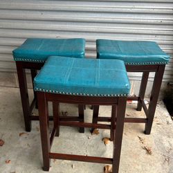 3 Bar Stools