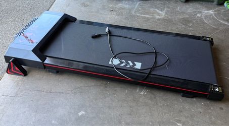 Walking pad with incline