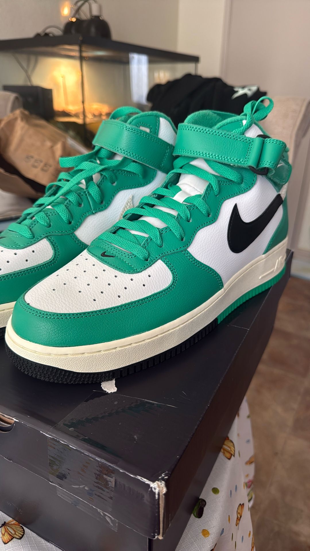 Men’s Air Force 1 Mid 07 LV8