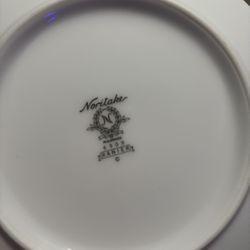 Noritake Fine China Set “Ranier”