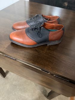 Two-Tone Leather Saddle Oxford Shoes