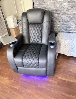 Sillón reclinable eléctrico con LED, mesa y portavasos