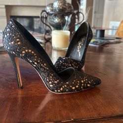 Alice + Olivia Dina Designer Dyed Calf Hair Pump 