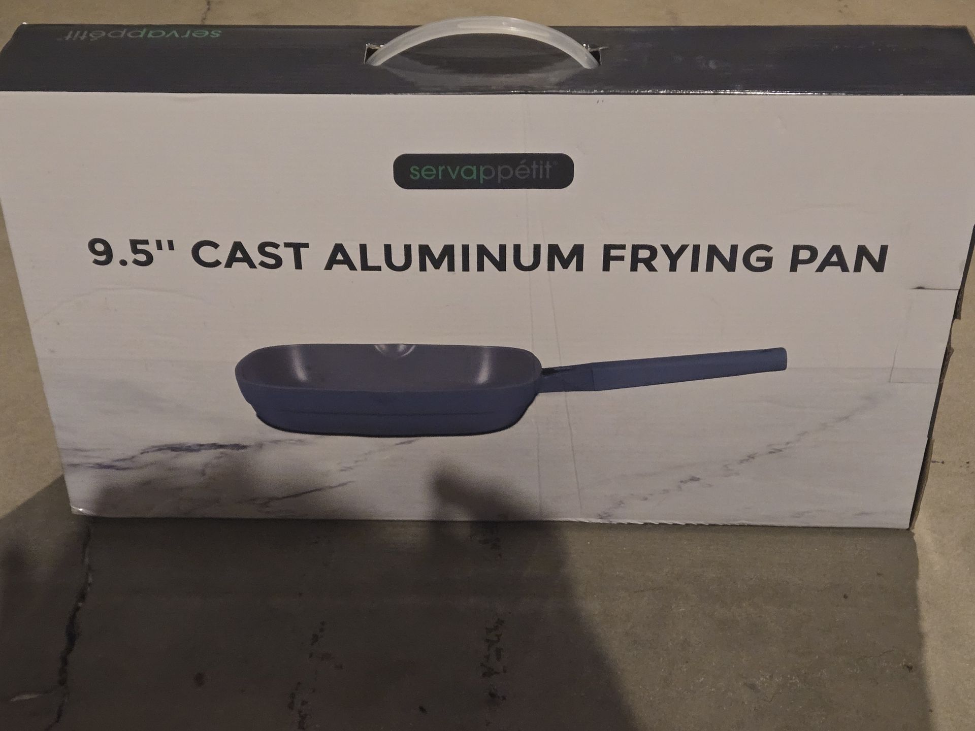 9.5" Cast Aluminum Frying Pan