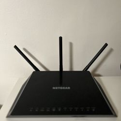Used NETGEAR Nighthawk AC1750 Smart Wi-Fi Router