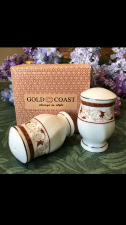 Salt & Pepper Shakers 22kt gold India Vintage