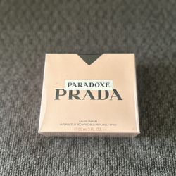 Perfume women’s prada 