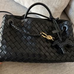 Botegga Veneta Bag