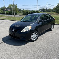 2013 Nissan Versa 1.6 S