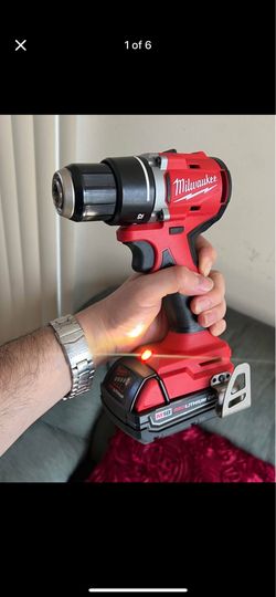 Milwaukee 1/2” Brushless Drill and Battery 🔋 2.0 AH Brand New!