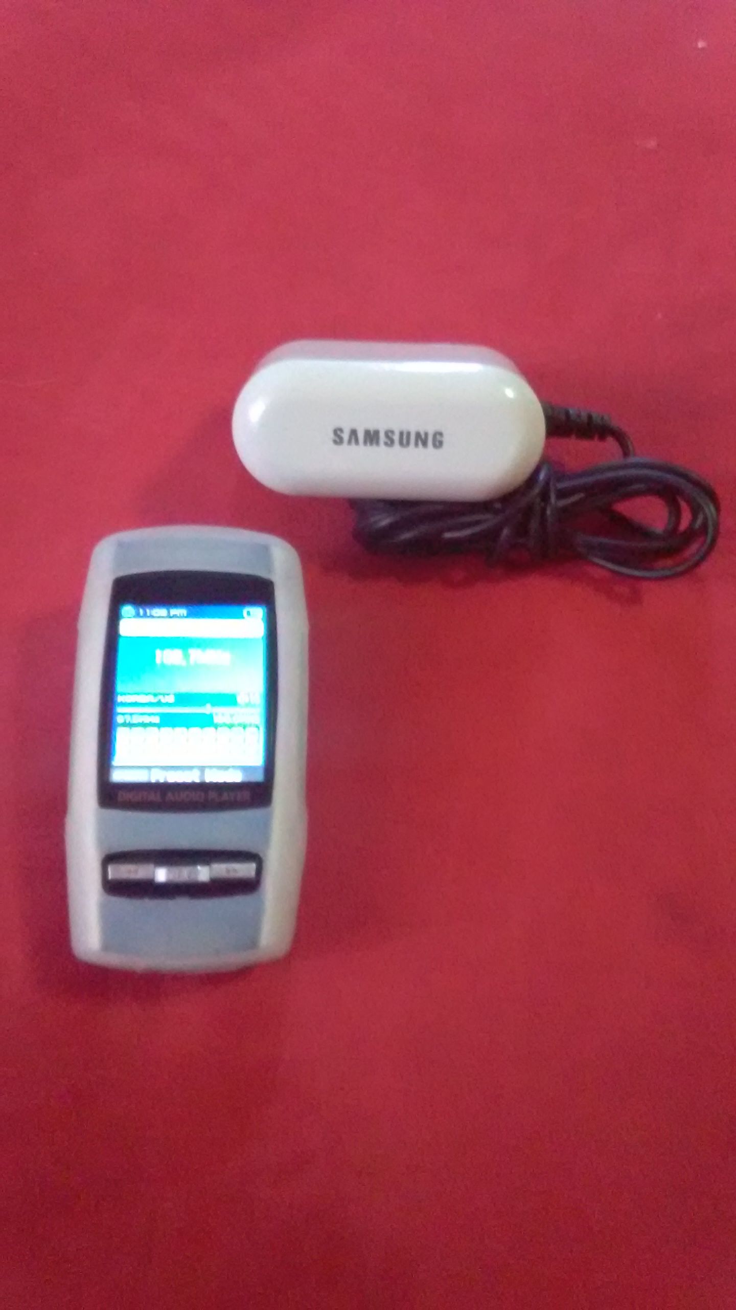 Samsung YP-T8
