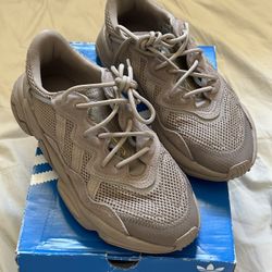 Adidas OZWEEGO W