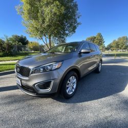 2017 Kia Sorento LX
