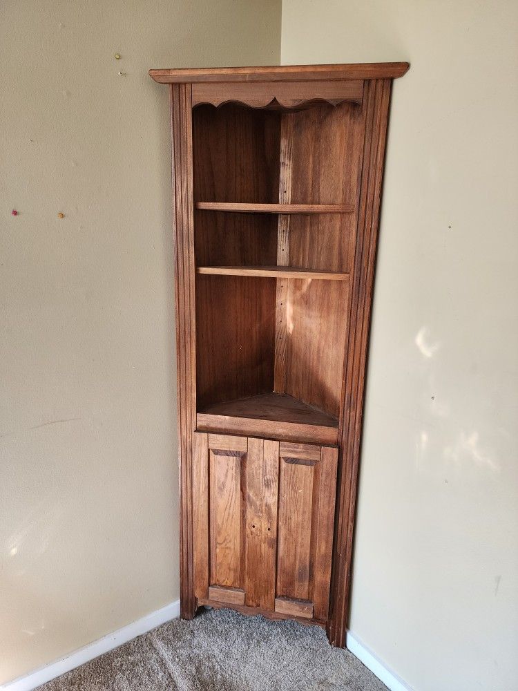 Free Corner Shelf