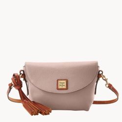 NEW Dooney & Bourke Pebble Grain Crossbody Saddle Bag