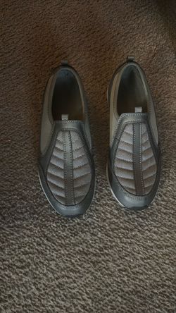 Woman’s Slip On Sneaker