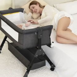 Baby Bassinet, Bedside Bassinet for Baby, 3 in 1 Bassinet Bedside Sleeper with Wheels, Mosquito Net, Adjustable Easy Folding Portable. New 