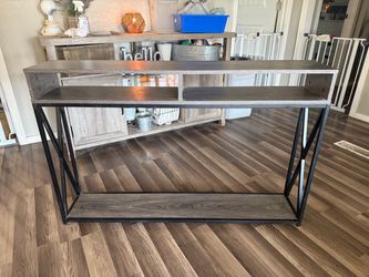 Entryway table