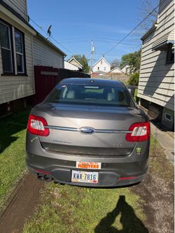 2011 ford Taurus
