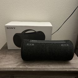BRAND NEW XG300 SONY SPEAKER