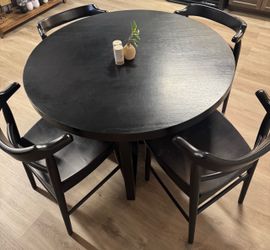 Black Round Dining Table with 4 Chairs